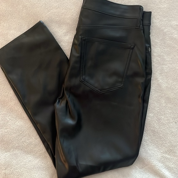 Woman’s Gap Faux leather vintage slim high rise pants. Size 32/ 14 Regular Black - Picture 13 of 14